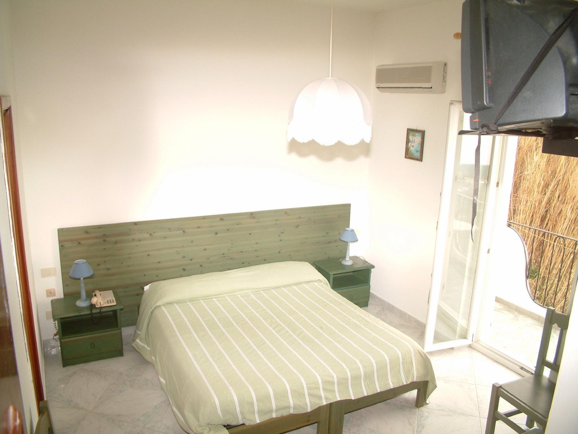 Hotel La Ginestra Forio di Ischia Екстериор снимка