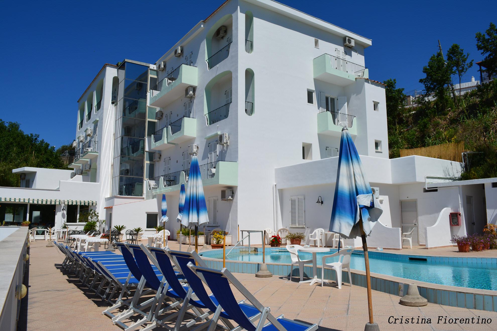 Hotel La Ginestra Forio di Ischia Екстериор снимка