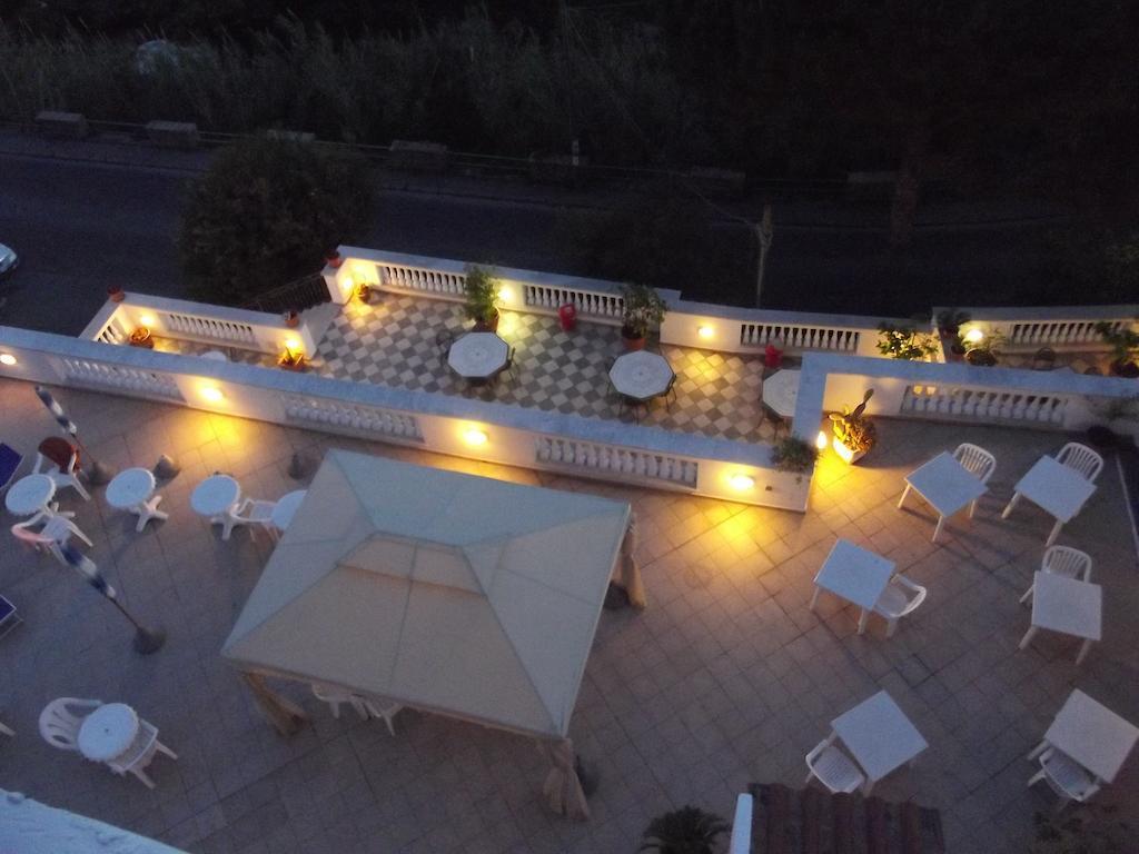 Hotel La Ginestra Forio di Ischia Екстериор снимка