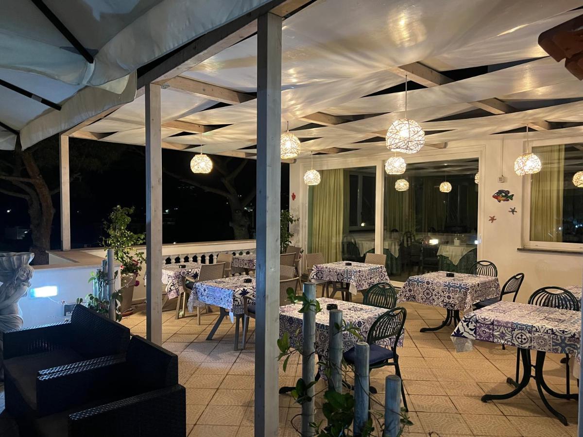 Hotel La Ginestra Forio di Ischia Екстериор снимка